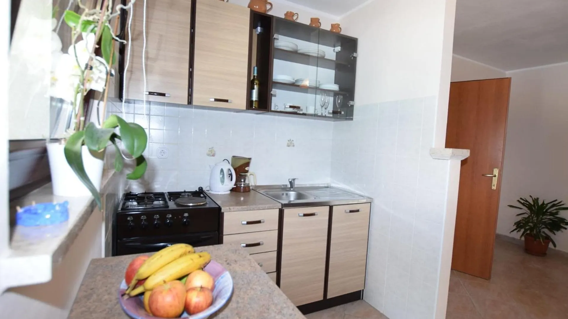 Lovely Apartment With Pool In Pore 波雷奇