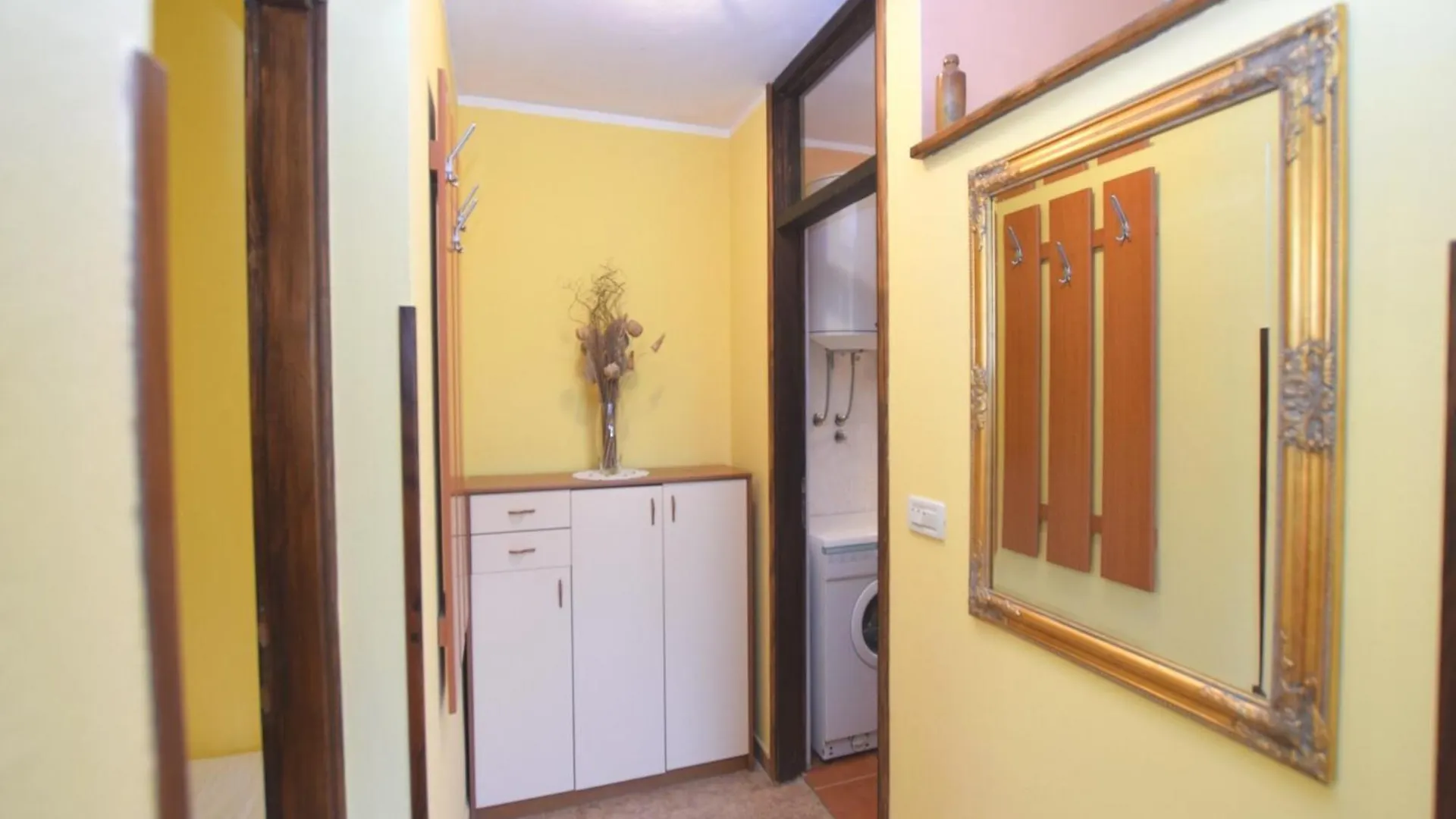 Lovely Apartment With Pool In Pore 波雷奇 克罗地亚