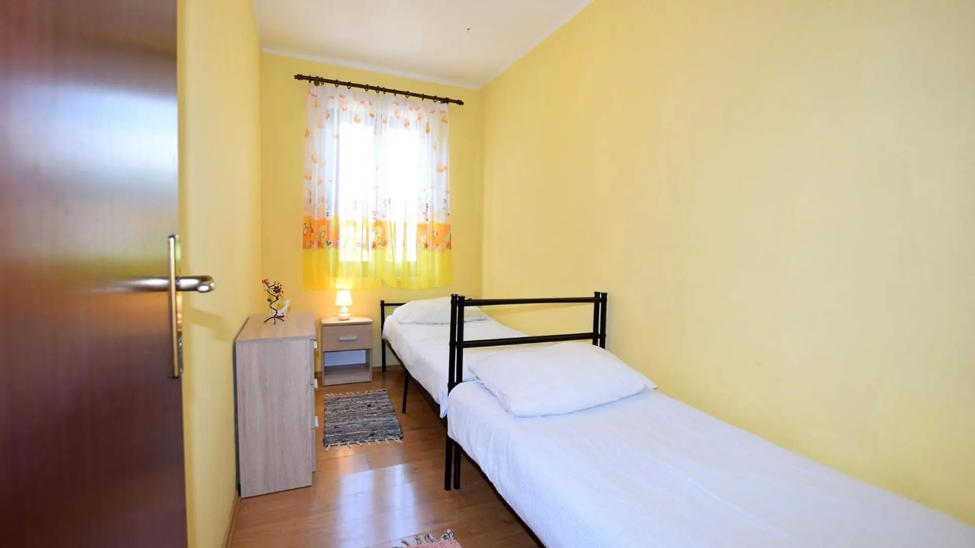 Lovely Apartment With Pool In Pore Poreč Hırvatistan